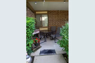 437 Cavalier Court #111, West Dundee, IL 60118 - Photo 2