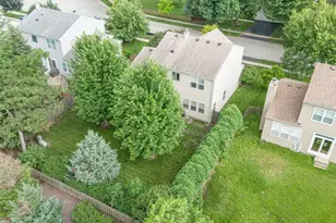1944 Woodhaven Dr, Bartlett, IL 60103 - Photo 4