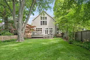 922 Ash St, Winnetka, IL 60093 - Photo 38