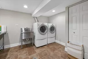 922 Ash St, Winnetka, IL 60093 - Photo 32