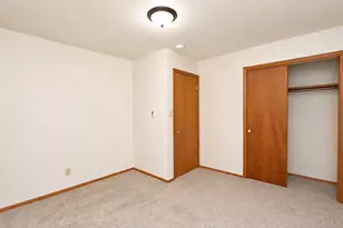 322 Maple Dr, Morris, IL 60450 - Photo 10