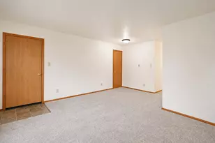 322 Maple Dr, Morris, IL 60450 - Photo 6