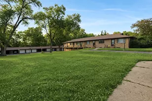 322 Maple Dr, Morris, IL 60450 - Photo 4