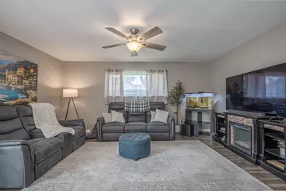100 Fairwood Drive, Bolingbrook, IL 60440 - Photo 4