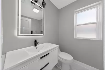 7625 S Clyde Avenue, Chicago, IL 60649 - Photo 10