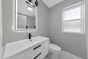 7625 S Clyde Ave, Chicago, IL 60649 - Photo 10