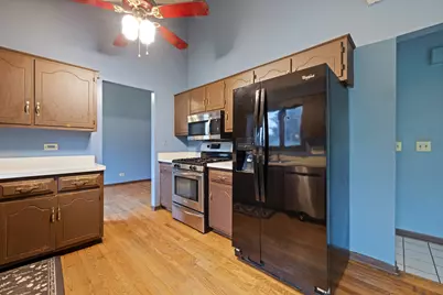 983 Valleyview Drive, Bartlett, IL 60103 - Photo 8