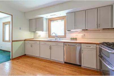 820 Long Meadow Drive, Schaumburg, IL 60193 - Photo 12
