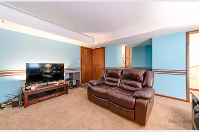 820 Long Meadow Drive, Schaumburg, IL 60193 - Photo 20