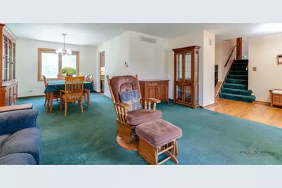 820 Long Meadow Drive, Schaumburg, IL 60193 - Photo 8