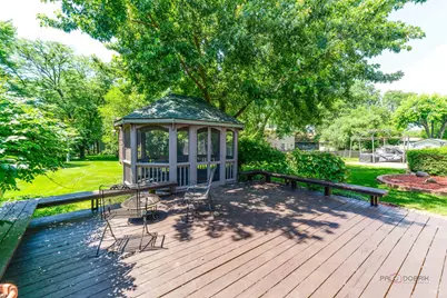 820 Long Meadow Drive, Schaumburg, IL 60193 - Photo 36