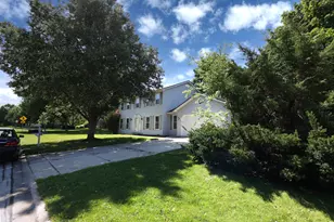 2711 Valley Forge Rd, Lisle, IL 60532 - Photo 2