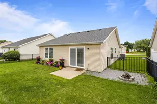 706 Corey Ln, Champaign, IL 61822 - Photo 6