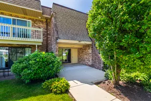 6S080 Park Meadow Dr, Naperville, IL 60540 - Photo 2
