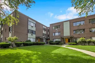 3441 W Bryn Mawr Ave, Chicago, IL 60659 - Photo 1