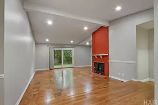 1540 N Pepper Tree Dr, Palatine, IL 60067 - Photo 16