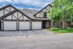 504 Elizabeth Dr, Wood Dale, IL 60191 - Photo 1