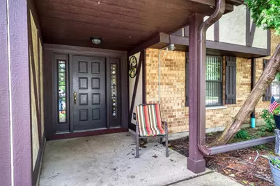 504 Elizabeth Drive #18-B-L, Wood Dale, IL 60191 - Photo 2