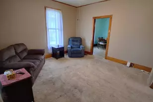 112 E 6th St, Kewanee, IL 61443 - Photo 18