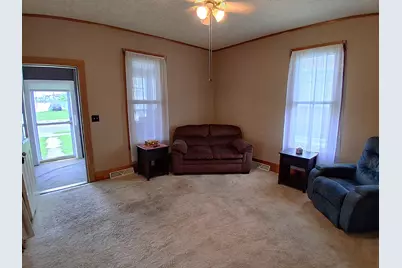 112 E 6th Street, Kewanee, IL 61443 - Photo 16