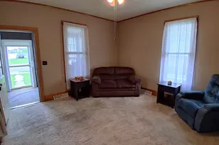 112 E 6th St, Kewanee, IL 61443 - Photo 16