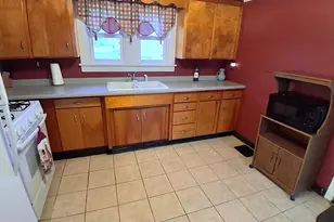 112 E 6th St, Kewanee, IL 61443 - Photo 26