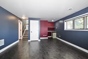 10248 S 80th Ct, Palos Hills, IL 60465 - Photo 16