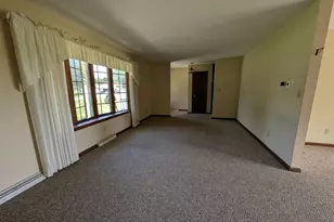 201 Meadow Ln, Monroe Center, IL 61052 - Photo 16