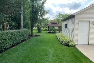 634 Babetta Ave, Park Ridge, IL 60068 - Photo 24