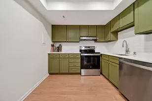 944 N Northwest Hwy, Park Ridge, IL 60068 - Photo 16