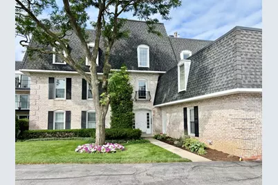 944 N Northwest Highway #307, Park Ridge, IL 60068 - Photo 2