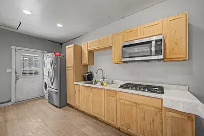 848 N Lawler Avenue, Chicago, IL 60651 - Photo 6