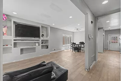 848 N Lawler Avenue, Chicago, IL 60651 - Photo 2