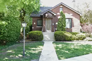 8502 Parkview Ave, Brookfield, IL 60513 - Photo 1