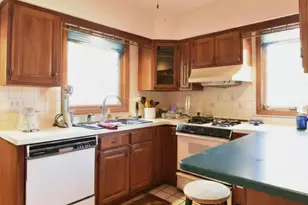 8502 Parkview Ave, Brookfield, IL 60513 - Photo 6