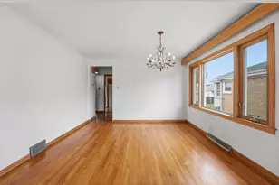 4847 N Sayre Ave, Chicago, IL 60656 - Photo 8