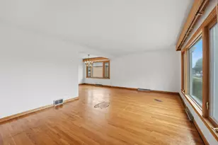 4847 N Sayre Ave, Chicago, IL 60656 - Photo 6
