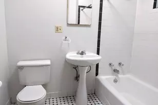 705 W Cornelia Ave, Chicago, IL 60657 - Photo 12