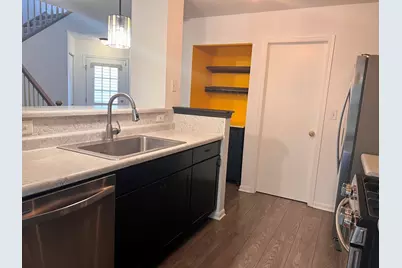 2407 Stoughton Circle #2407, Aurora, IL 60502 - Photo 6