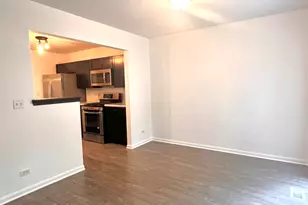 2407 Stoughton Cir, Aurora, IL 60502 - Photo 10
