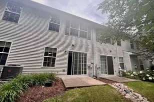 2407 Stoughton Cir, Aurora, IL 60502 - Photo 20