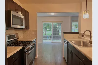 2407 Stoughton Circle #2407, Aurora, IL 60502 - Photo 4