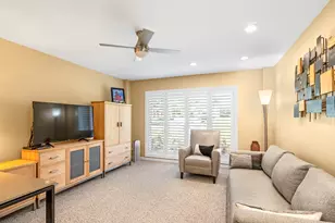 2 Oak Brook Club Dr, Oak Brook, IL 60523 - Photo 14