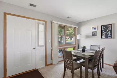 905A Coventry Lane, Sterling, IL 61081 - Photo 6
