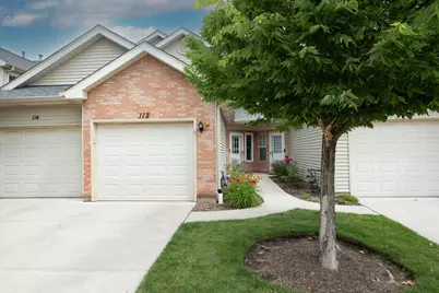 112 Golfview Drive #112, Glendale Heights, IL 60139 - Photo 2