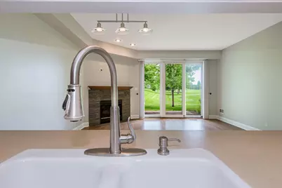 112 Golfview Drive #112, Glendale Heights, IL 60139 - Photo 12