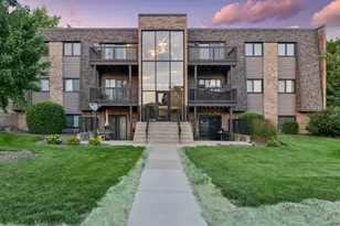 1424 Stonebridge Cir, Wheaton, IL 60189 - Photo 1