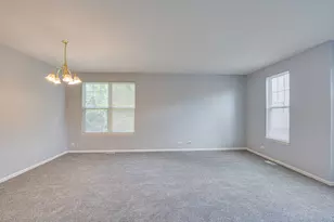 3355 Kentshire Cir, Aurora, IL 60504 - Photo 6