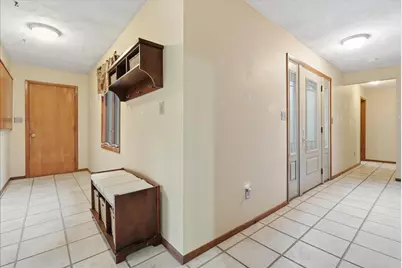 404 Clayton Drive, Watseka, IL 60970 - Photo 14
