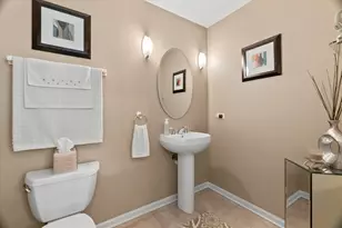 1225 Mallard Ln, Hoffman Estates, IL 60192 - Photo 12